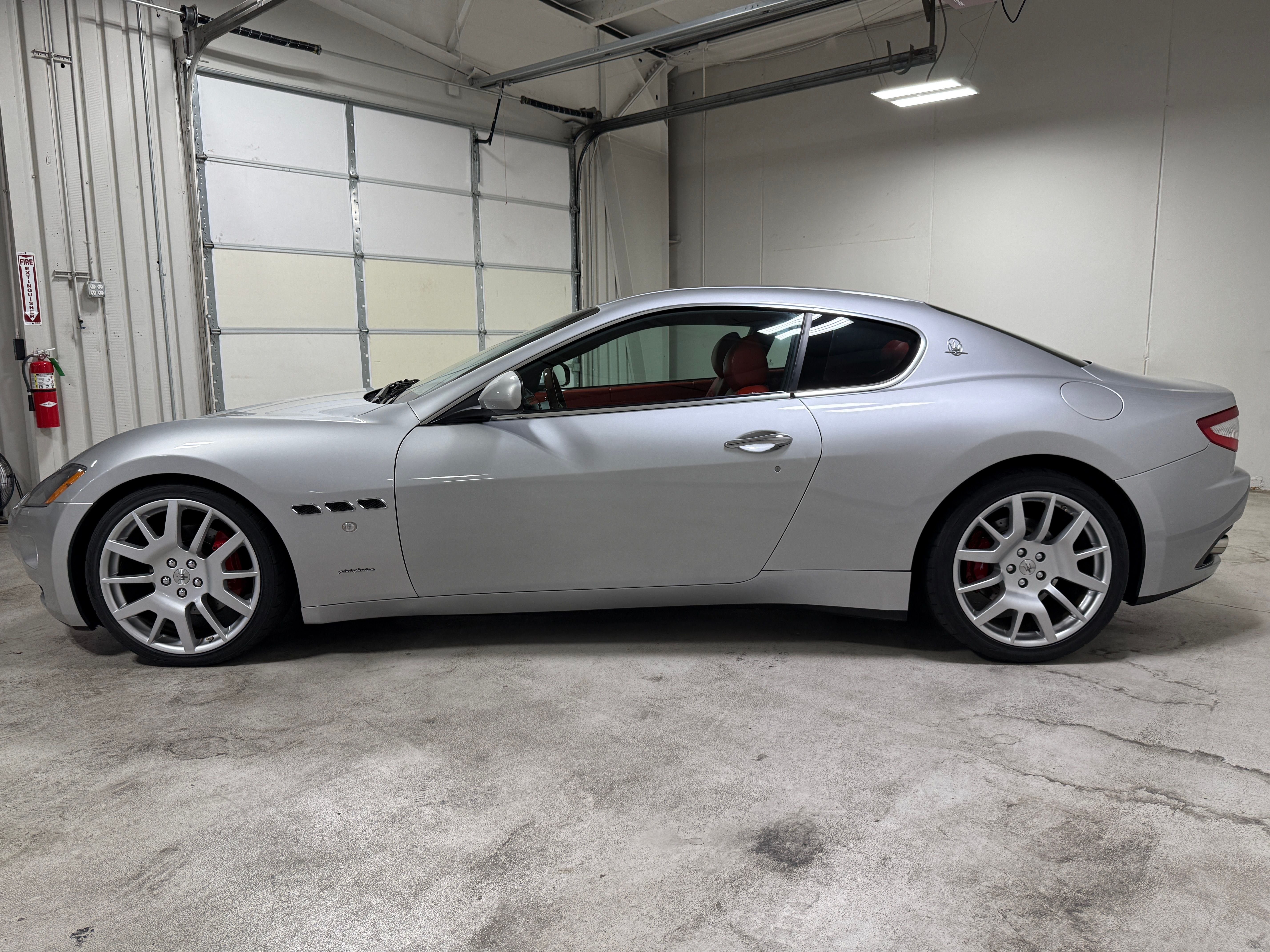 Used 2008 Maserati GranTurismo Coupe RWD image 9