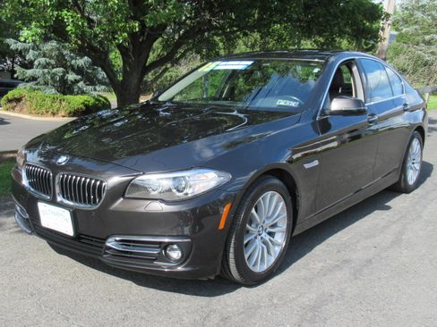 Used 2015 BMW 528i xDrive Sedan AWD/4WD image 2