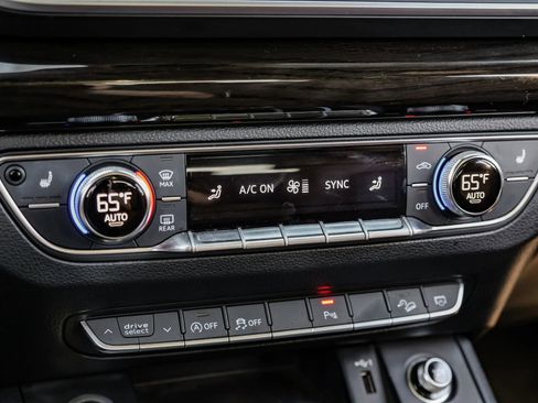 Used 2018 Audi Q5 2.0T Premium Plus image 32