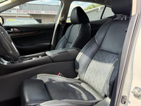 Used 2018 Nissan Maxima Platinum image 9