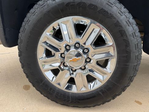 Used 2024 Chevrolet Silverado 3500 High Country AWD/4WD image 27