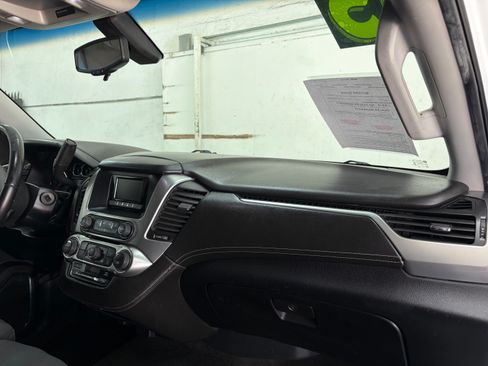 Used 2015 Chevrolet Tahoe 2WD LS image 17