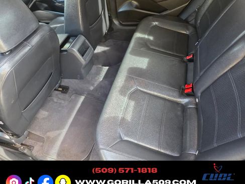 Used 2012 Volkswagen Passat TDI SE FWD image 16