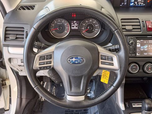 Used 2015 Subaru Forester 2.5i Limited AWD/4WD image 9