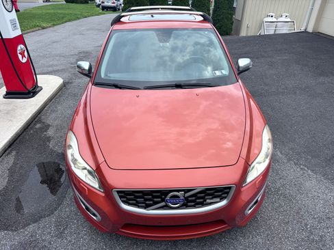 Used 2011 Volvo C30 T5 R-Design FWD image 2