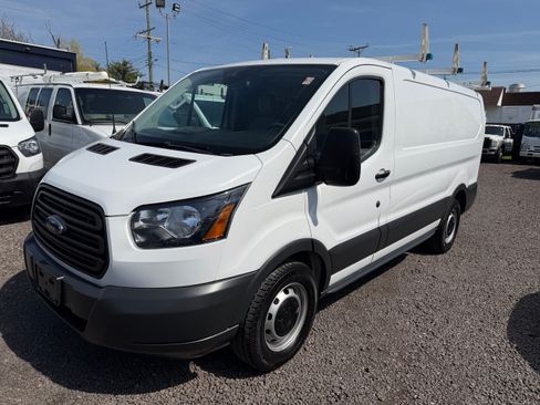 Used 2018 Ford Transit 150 image 1