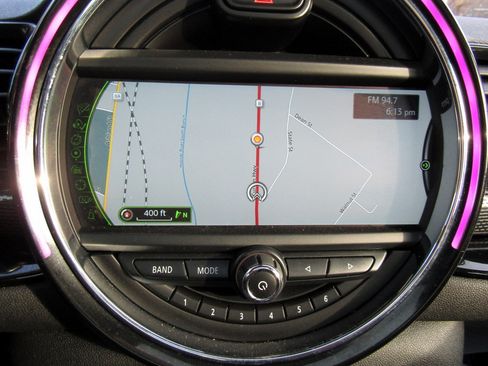 Used 2017 MINI Cooper Clubman S image 23