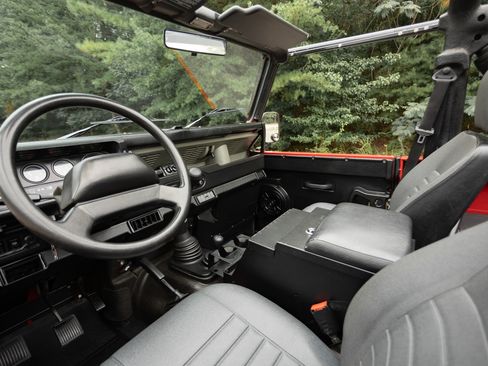 Used 1994 Land Rover Defender 90 image 21