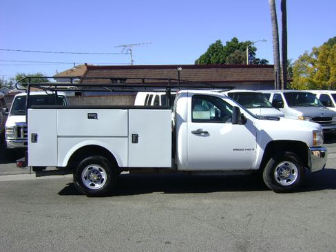 Used 2008 Chevrolet Silverado 2500 image 2