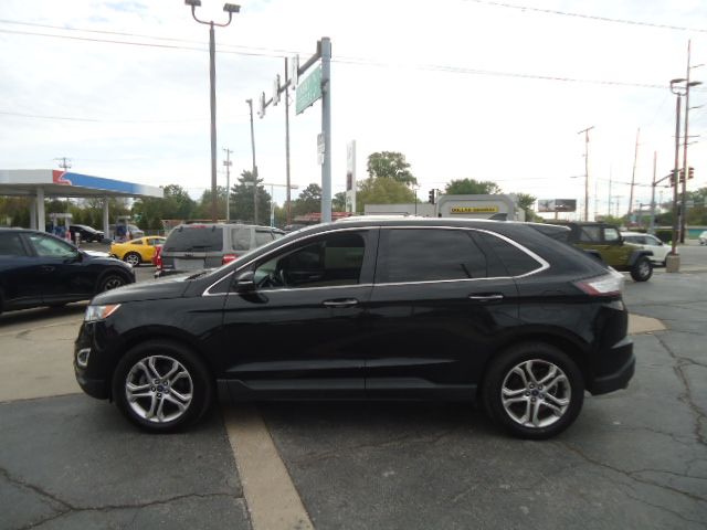 Used 2017 Ford Edge FWD Titanium image 1
