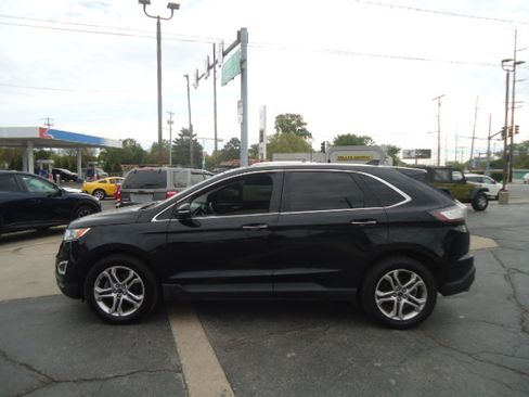 Used 2017 Ford Edge FWD Titanium image 1