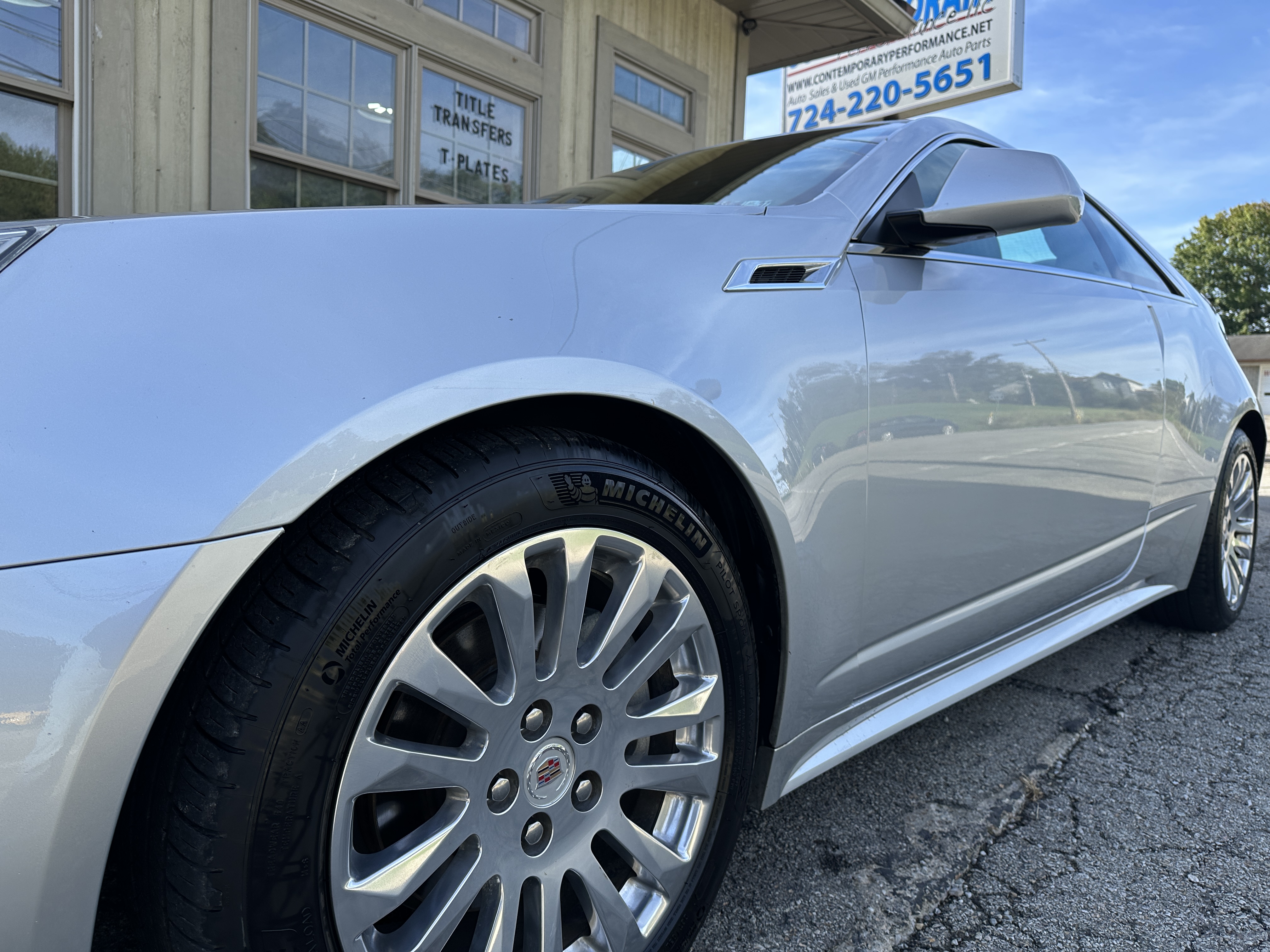 Used 2012 Cadillac CTS Performance Coupe RWD image 9