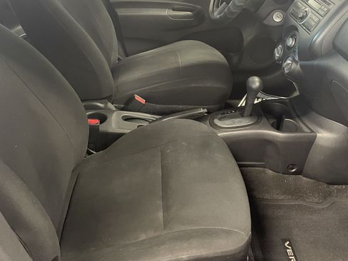 Used 2012 Nissan Versa Sedan FWD image 2