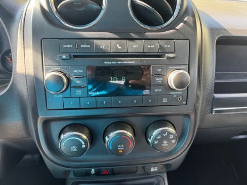 Used 2016 Jeep Patriot Sport image 16