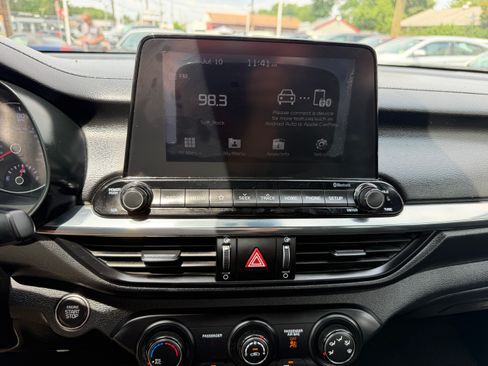 Used 2020 Kia Forte GT-Line Sedan FWD image 9