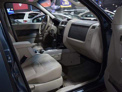 Used 2011 Ford Escape XLT image 21