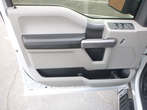 Used 2019 Ford F150 XLT image 15