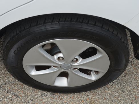 Used 2016 Kia Soul image 25