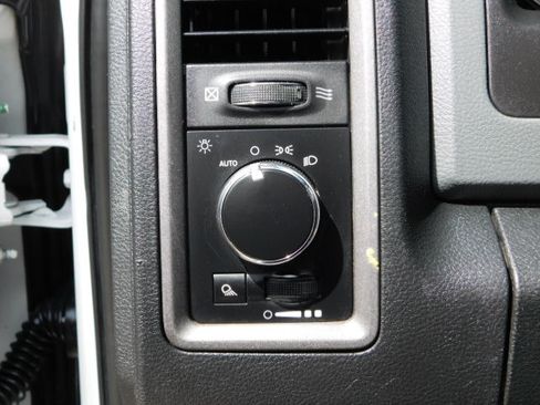 Used 2018 RAM 2500 Tradesman image 9