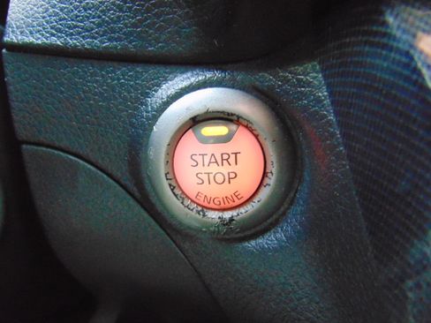 Used 2019 Nissan Sentra SR image 17