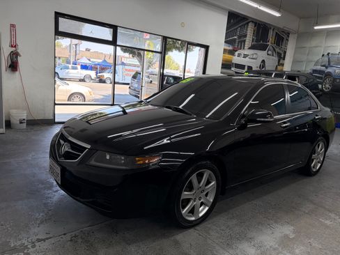 Used 2005 Acura TSX w/ Navigation FWD image 1