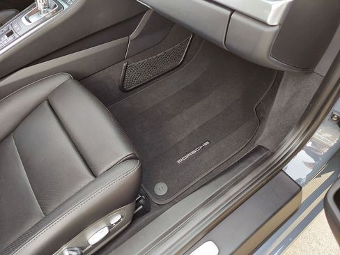 Used 2017 Porsche 911 Carrera 4S image 72