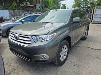 Used 2012 Toyota Highlander SE