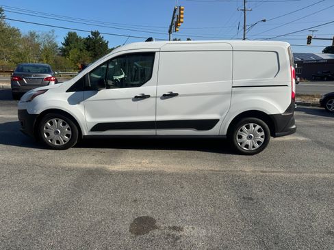 Used 2023 Ford Transit Connect XL image 5