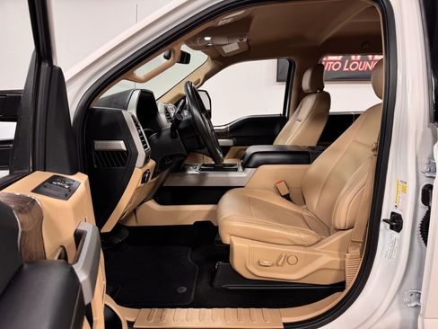 Used 2017 Ford F350 Lariat image 13