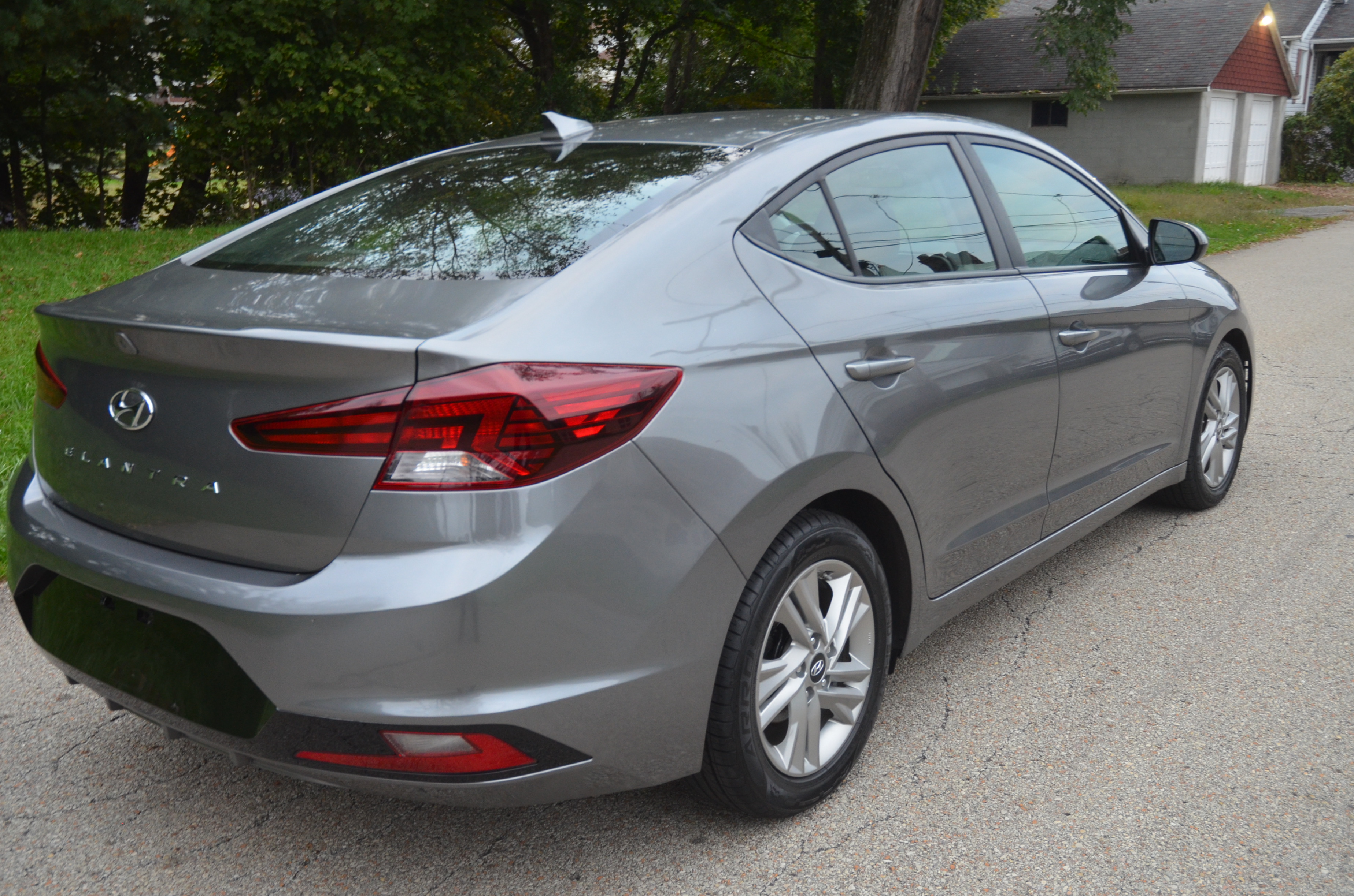 Used 2020 Hyundai Elantra SEL FWD image 4