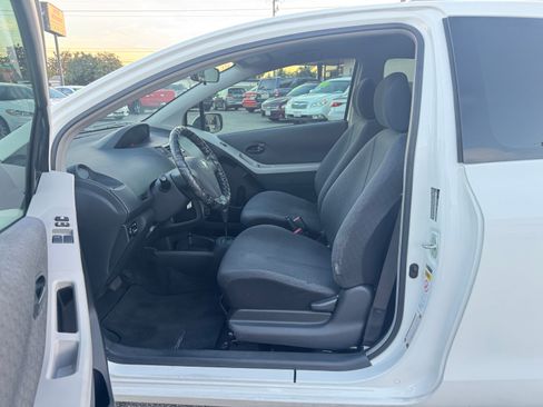 Used 2009 Toyota Yaris image 13