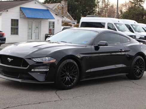 Used 2021 Ford Mustang GT Premium image 5