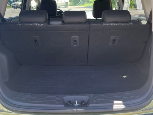 Used 2010 Kia Soul + FWD image 15