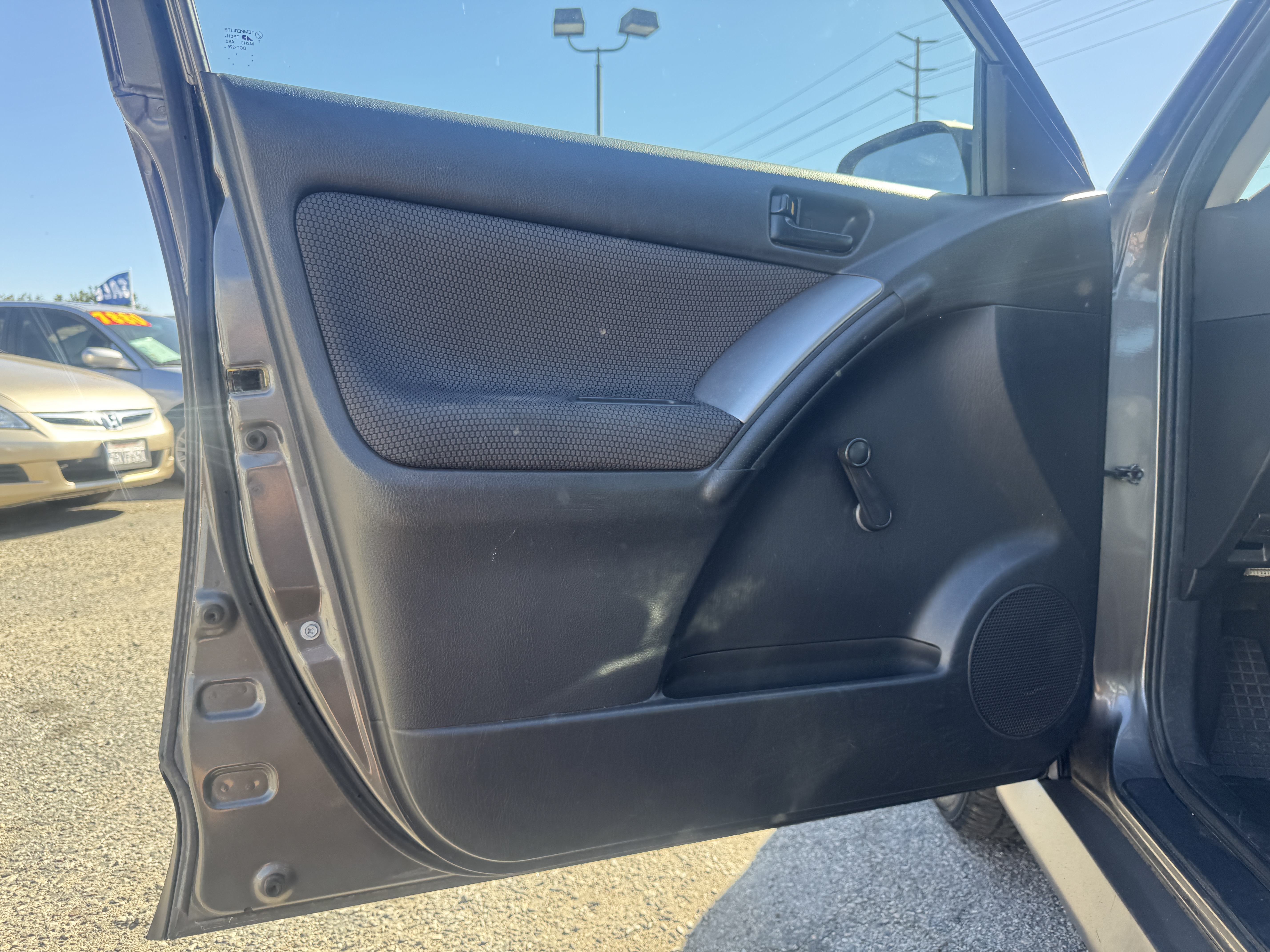 Used 2006 Pontiac Vibe UNAVAIL FWD image 22