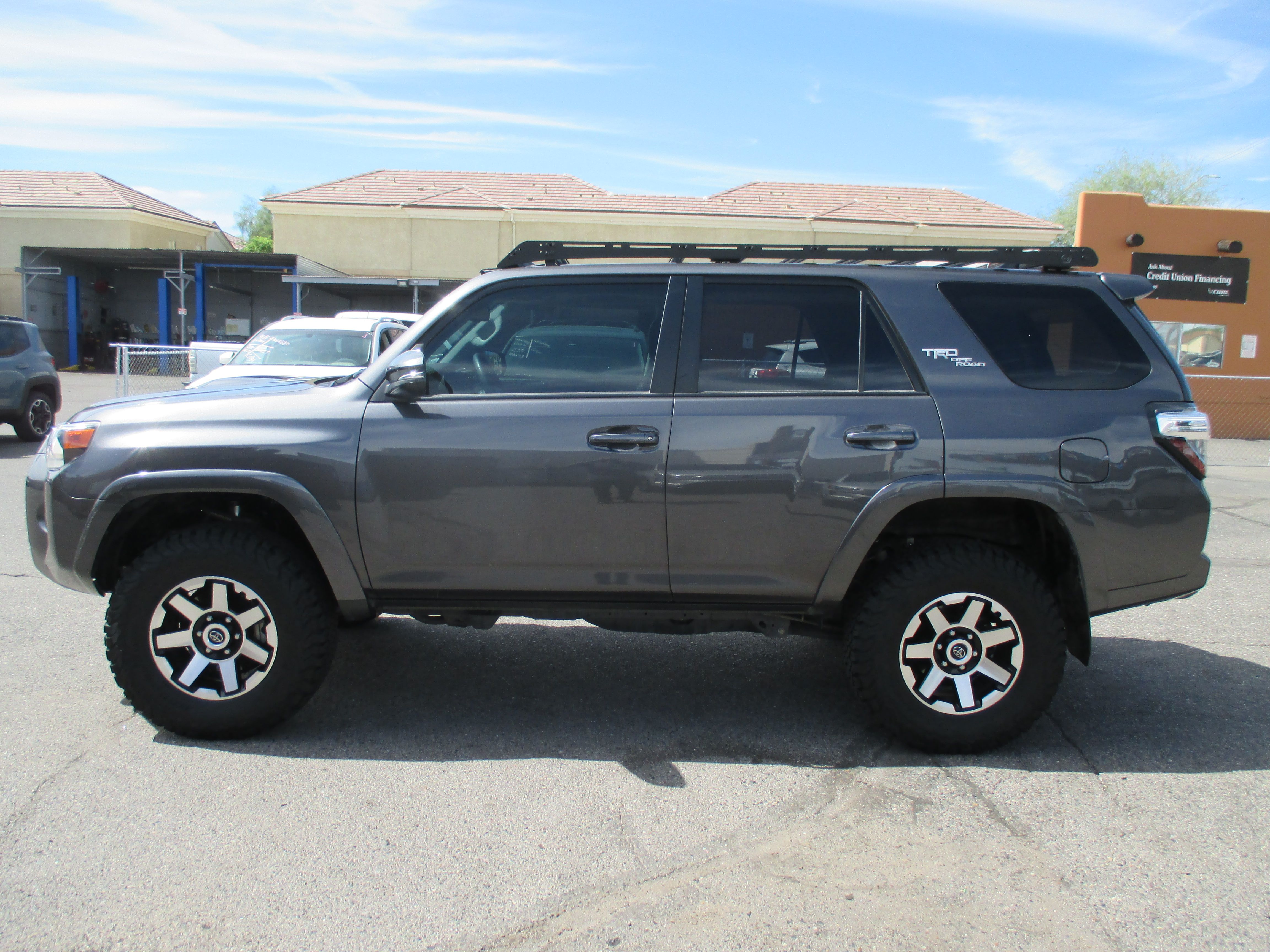 Used 2022 Toyota 4Runner 4WD TRD Off-Road Premium image 1