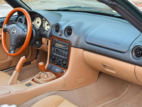 Used 2001 MAZDA MX-5 Miata SE image 28