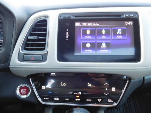 Used 2017 Honda HR-V EX image 13