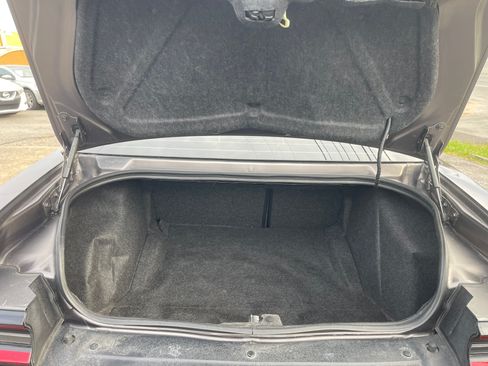 Used 2021 Dodge Challenger SXT image 18