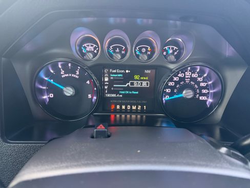 Used 2011 Ford F250 Lariat image 12