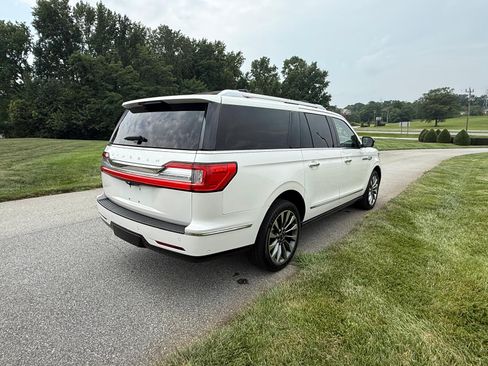 Used 2019 Lincoln Navigator L 4WD Select image 5