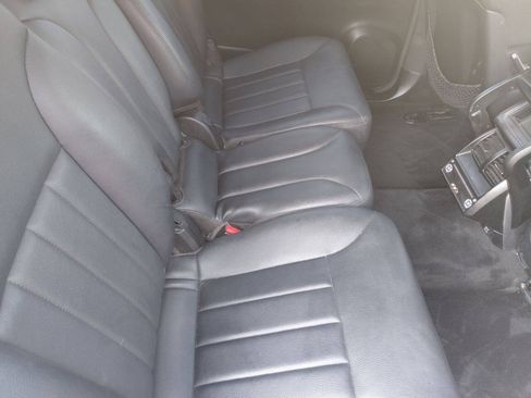 Used 2008 Mercedes-Benz R 350 image 24