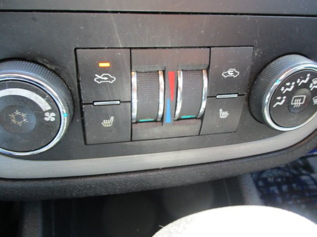 Used 2007 Chevrolet Impala LTZ FWD image 37
