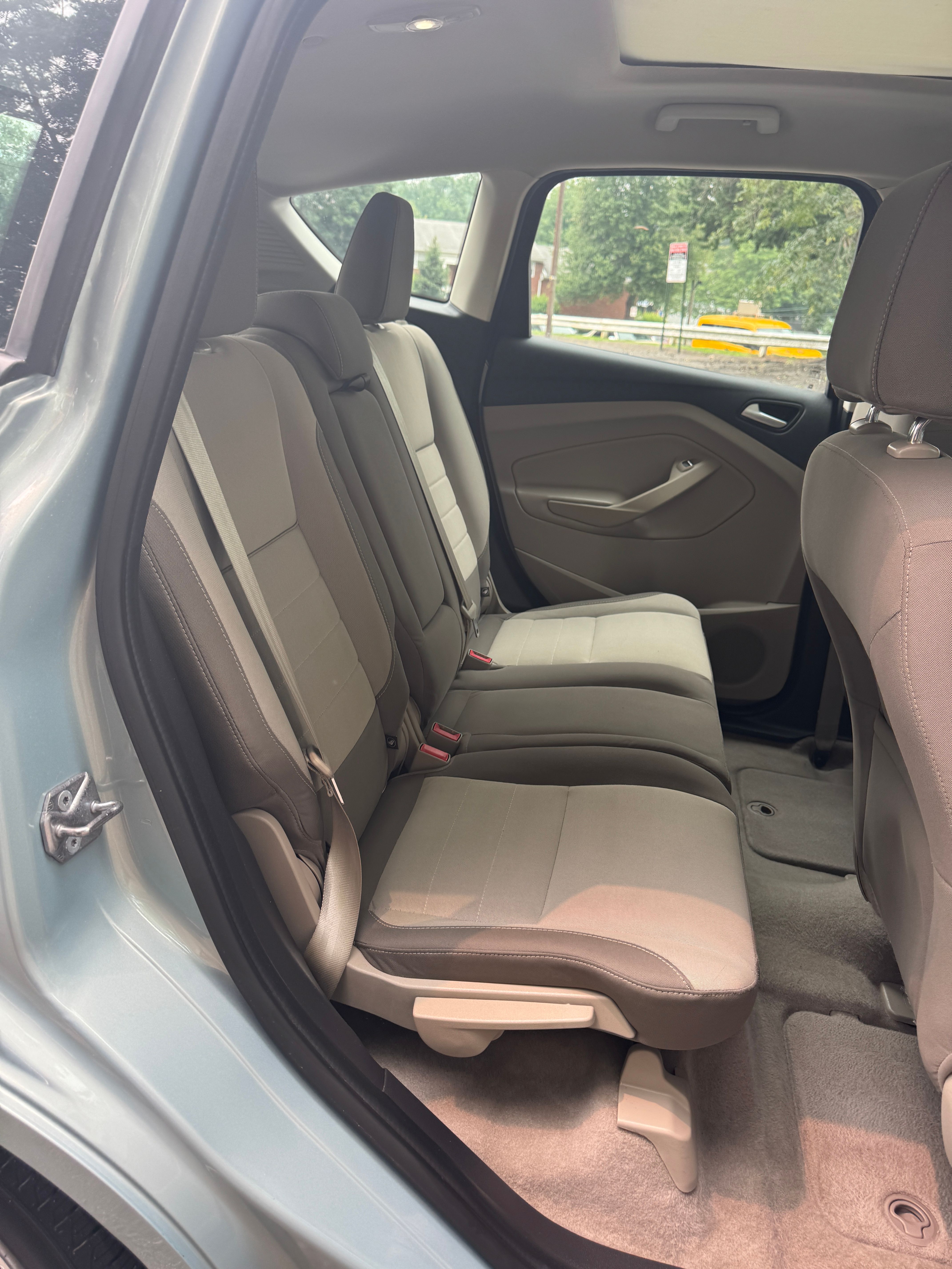 Used 2014 Ford C-MAX SE FWD image 18