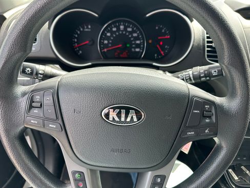 Used 2015 Kia Sorento FWD LX V6 image 15