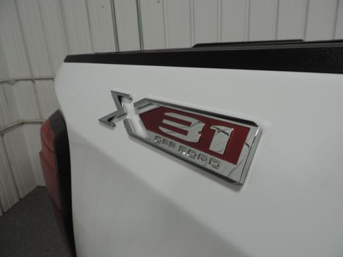 Used 2025 GMC Sierra 1500 Elevation image 20