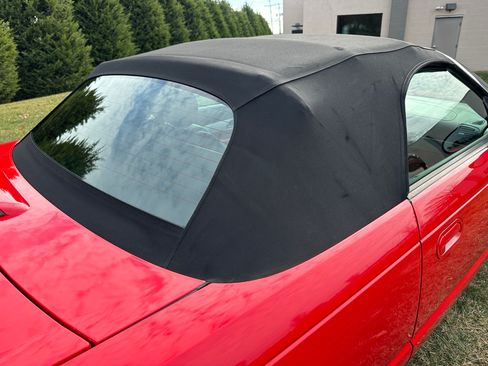 Used 2002 Ford Thunderbird image 29