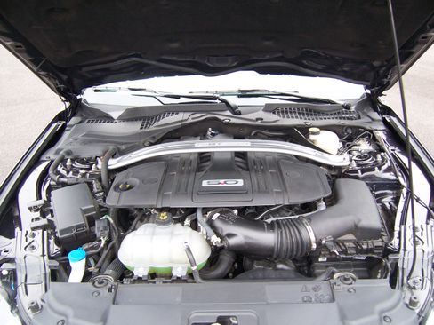 Used 2023 Ford Mustang GT Premium image 15