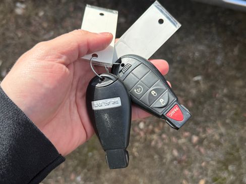 Used 2015 RAM 3500 SLT image 13