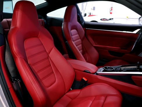 Used 2024 Porsche 911 Turbo S image 19