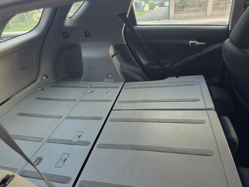 Used 2010 Toyota Matrix S image 23